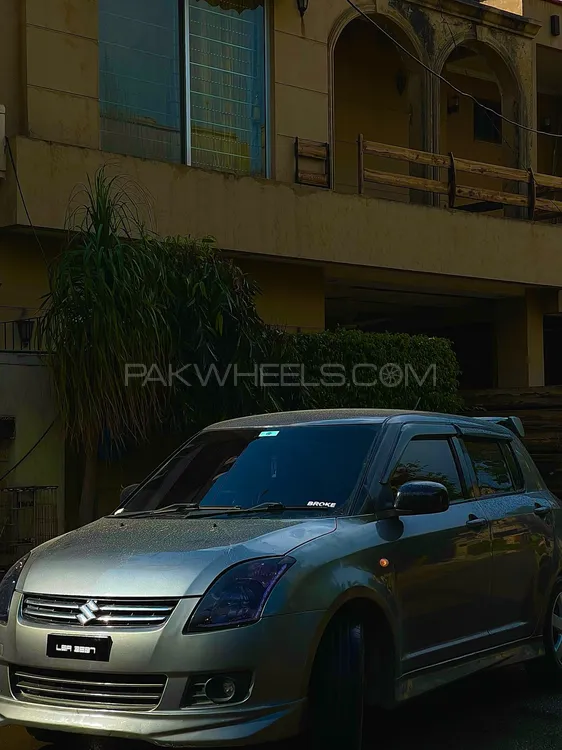 سوزوکی  سوئفٹ 2015 for Sale in لاہور Image-1
