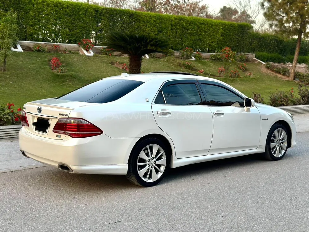 Toyota Crown 2008 for sale in Peshawar