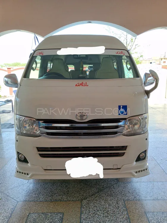 Toyota Hiace 2018 for Sale in Kharian Image-1