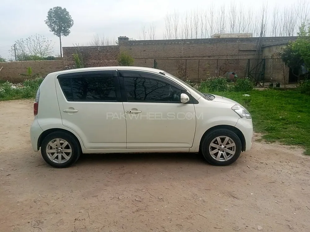 Toyota Passo 2004 for sale in Charsadda