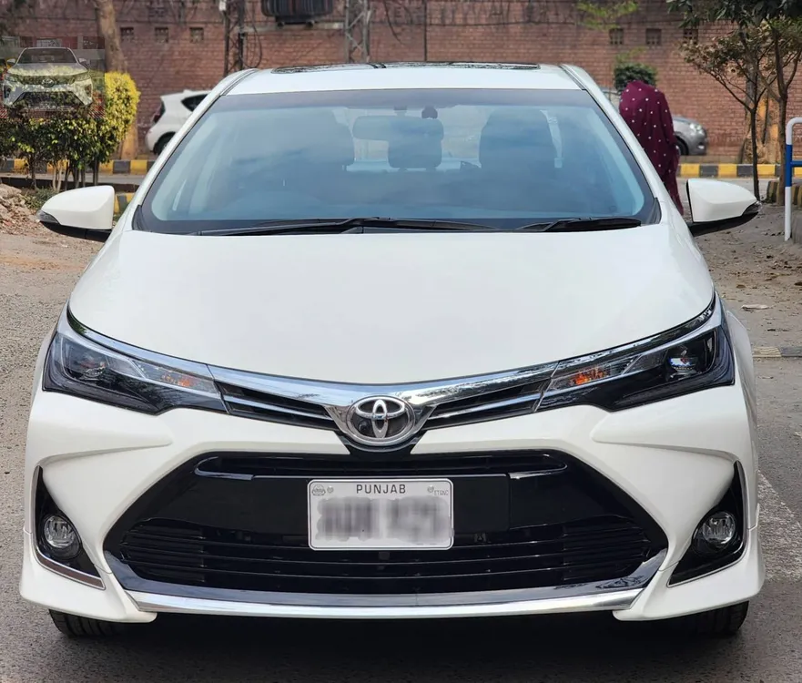 Toyota Corolla 2023 for Sale in Lahore Image-1