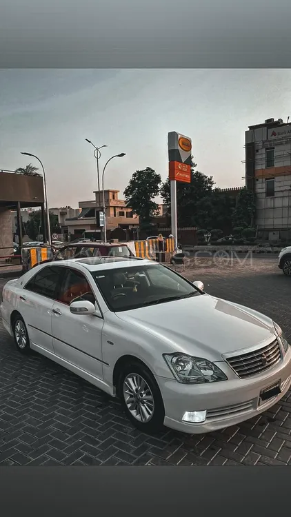 Toyota Crown 2005 for sale in Lahore