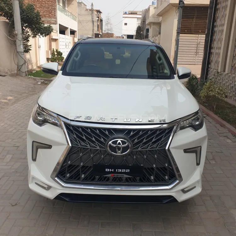 Toyota Fortuner 2018 for Sale in Jhang Image-1