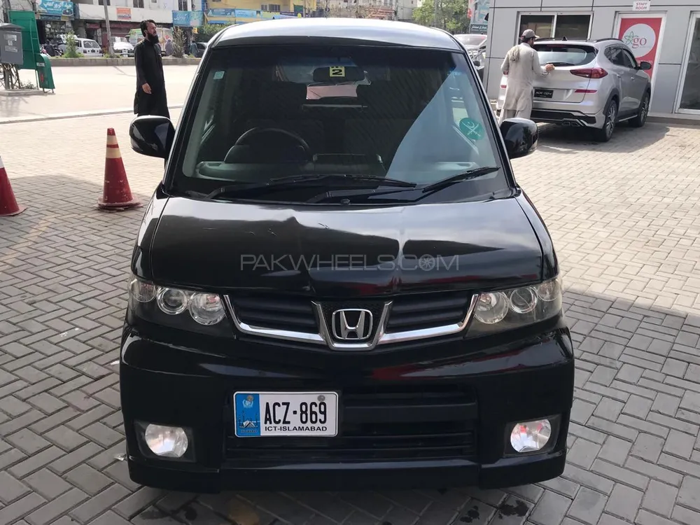 Honda Zest 2010 for Sale in Islamabad Image-1