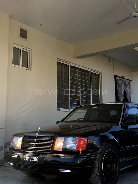 Mercedes Benz E Class 1986 for Sale in Islamabad Image-1