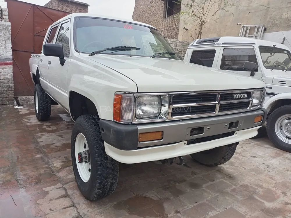 Toyota Hilux 1988 for sale in Peshawar