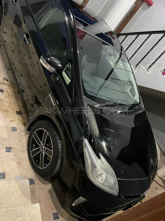 Toyota Prius 2012 for Sale in Hyderabad Image-1