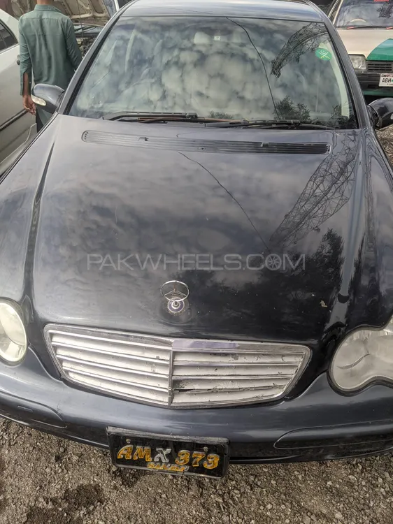 Mercedes Benz C Class 2004 for Sale in Nowshera cantt Image-1