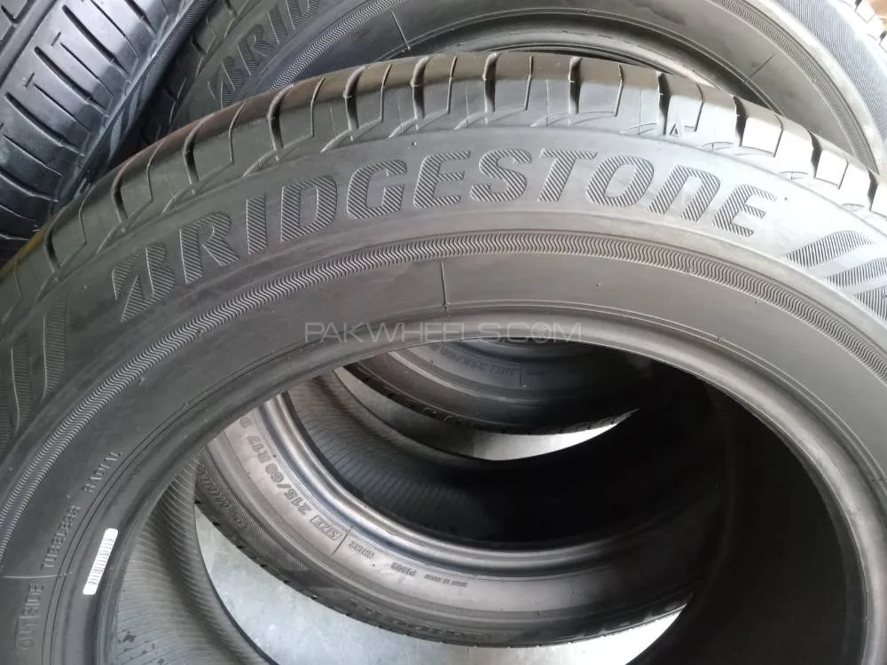 17"  Bridgestone Tyres Image-1