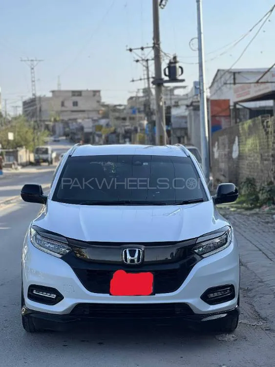 Honda Vezel 2018 for Sale in Islamabad Image-1