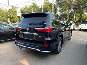 Make: Lexus Lx 570
Model: 2018
Mileage: 23,500 Km
Reg: Sindh 

*Cool box
*Back auto door
*Rear entertainment 
*Mark levinson sound system 
*Heating/Cooling seats
*Heads up Display 
*Original tv + 4 cameras
*Sunroof
*Radar
*7 seater

Calling and Visiting Hours

Monday to Saturday 

11:00 AM to 7:00 PM