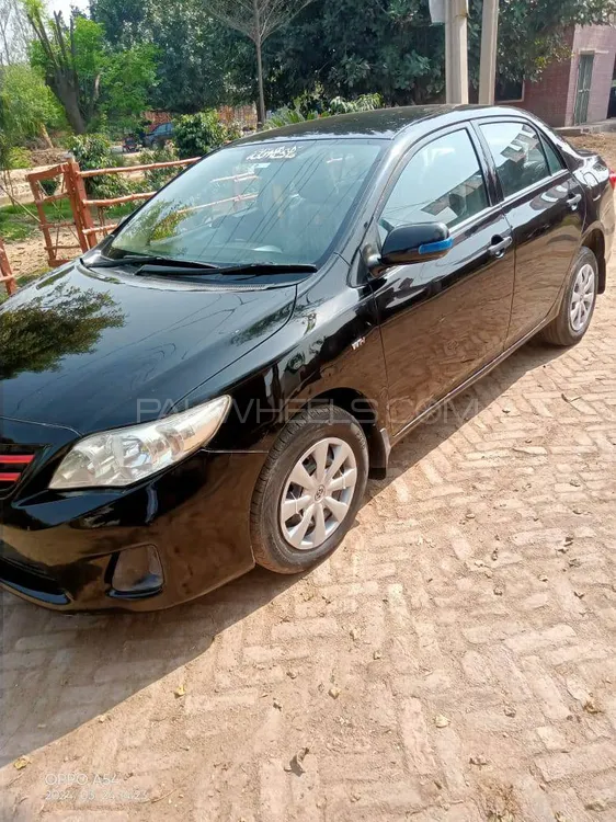 Toyota Corolla 2013 for Sale in Faisalabad Image-1