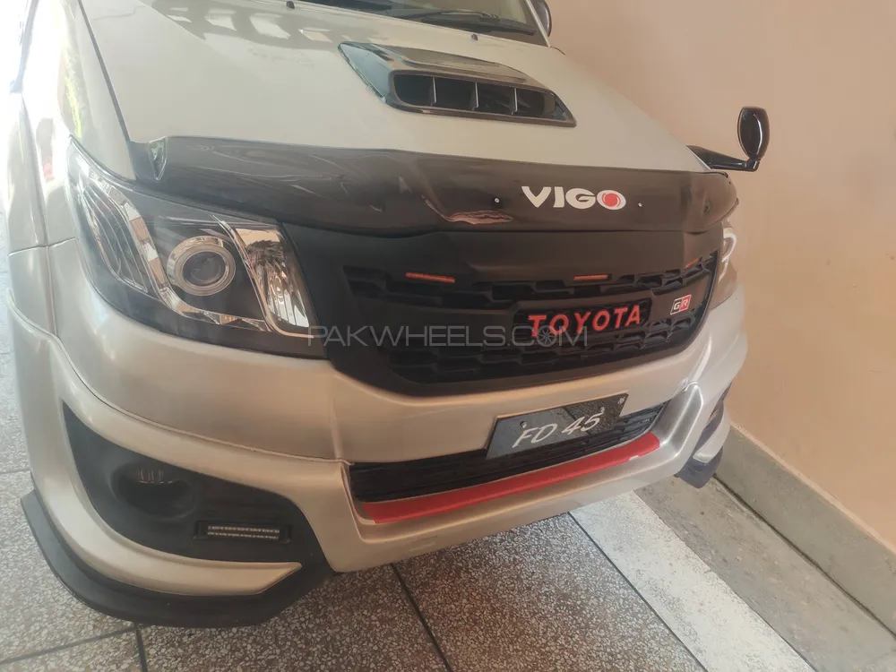 Toyota Hilux 2012 for Sale in Vehari Image-1