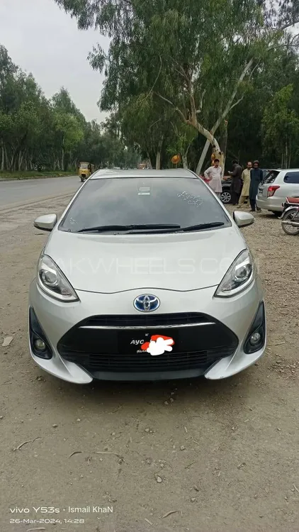 Toyota Aqua 2018 for Sale in Nowshera Image-1