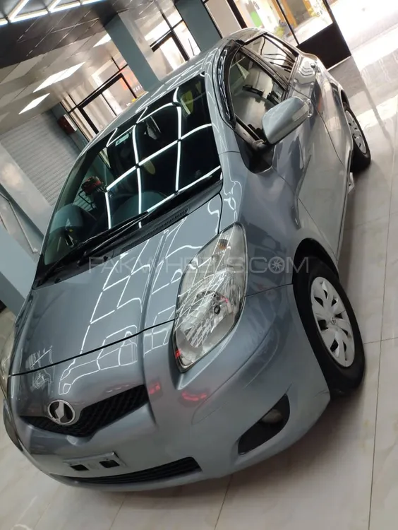 Toyota Vitz 2008 for Sale in Multan Image-1