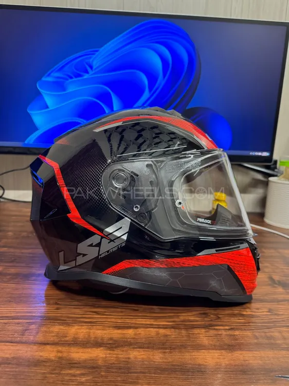 LS2 Storm FF800 full face helmet XL size Image-1