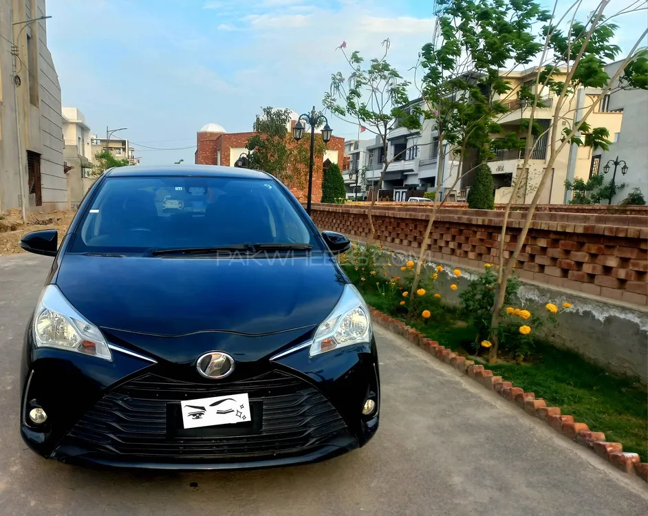 Toyota Vitz 2018 for Sale in D.G.Khan Image-1