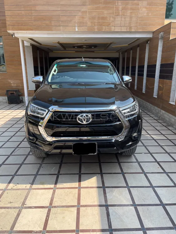 Toyota Hilux 2023 for Sale in Lahore Image-1