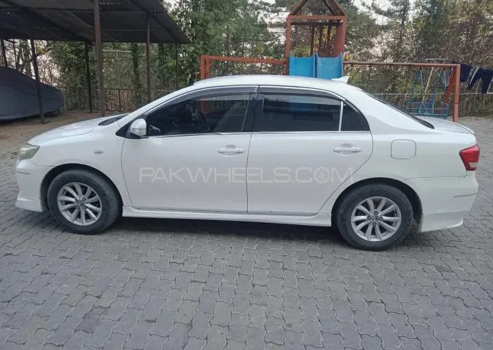 Toyota Corolla Axio 2013 for Sale in Rawalpindi Image-1