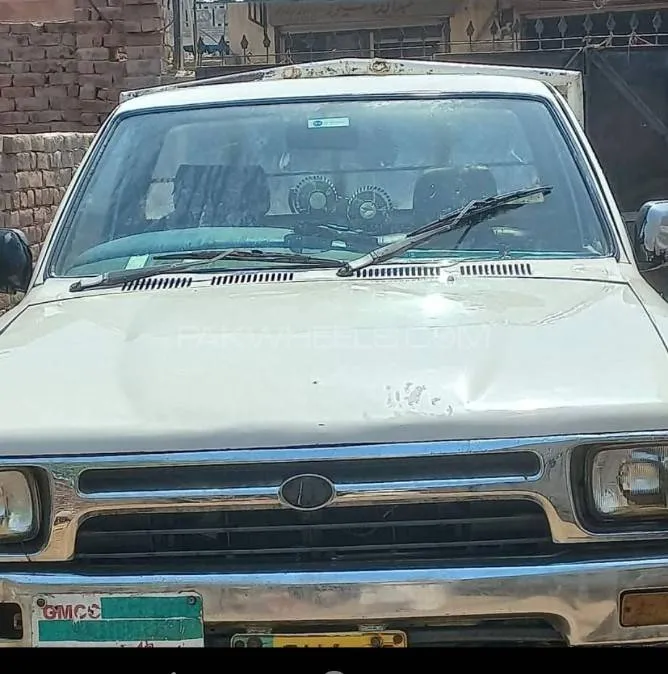 Toyota Hilux 1988 for Sale in Lahore Image-1