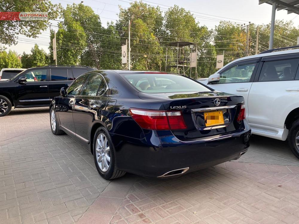 Make: Lexus LS 460
Model: 2009
Mileage: 41,400 miles 
Reg year: 2011

*4.6L V8 engine 
*Air suspension
*Long wheel base
*8 speed auto-transmission
*Rear wheel drive 
*Reclining ventilated bucket seats
*Heating/cooling seats
*Rear heated seats 
*Memory seats 
*Soft closing doors 
*Lexus premium sound system

Calling and Visiting Hours 

Monday to Saturday 

11:00 AM to 7:00 PM
