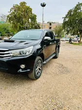 Toyota Hilux Revo G Automatic 3.0  2017 for Sale