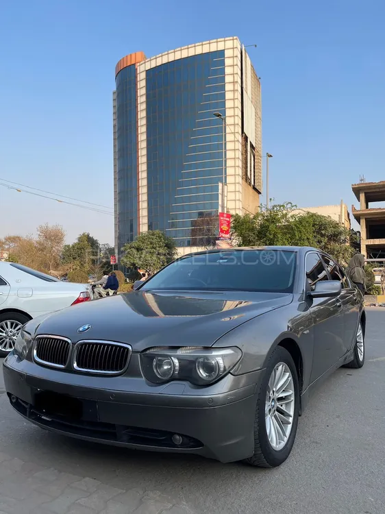 BMW / بی ایم ڈبلیو 7 سیریز 2003 for Sale in فیصل آباد Image-1