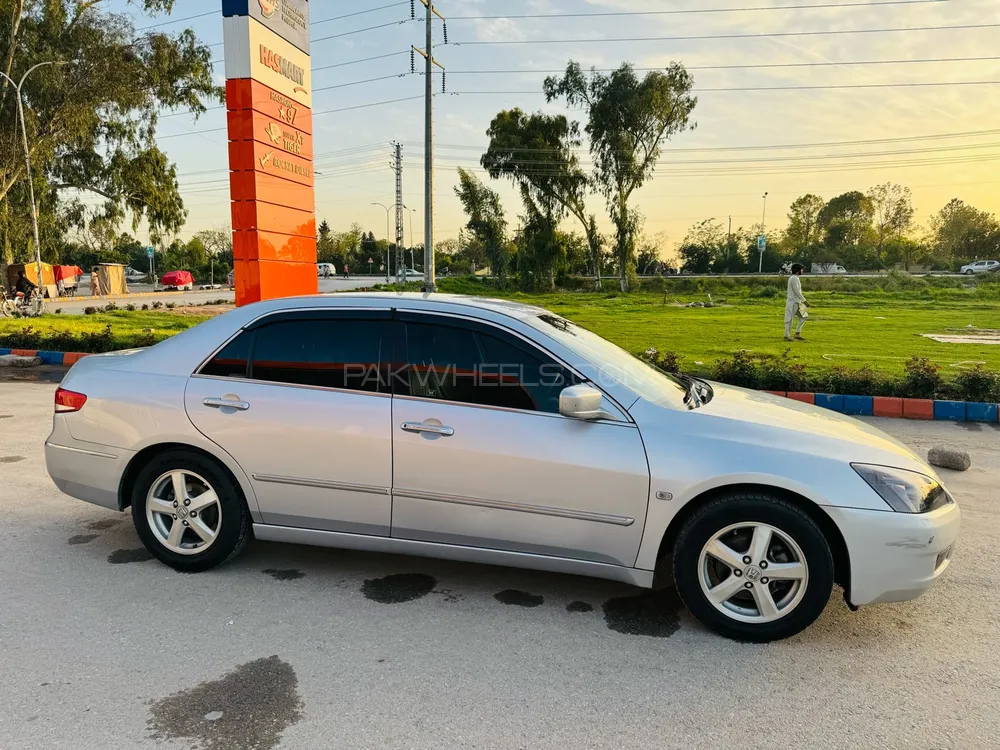Honda Accord 2003 for Sale in Islamabad Image-1