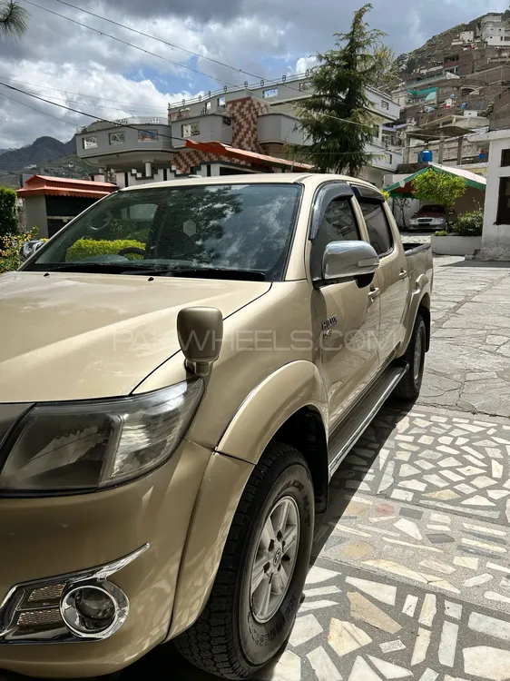Toyota Hilux 2012 for sale in Swatmingora