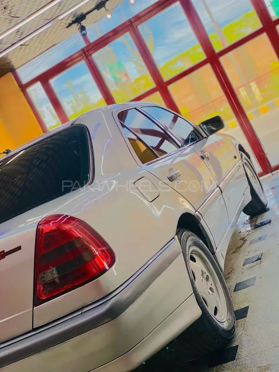 Mercedes Benz C Class 1997 for Sale in Mardan Image-1