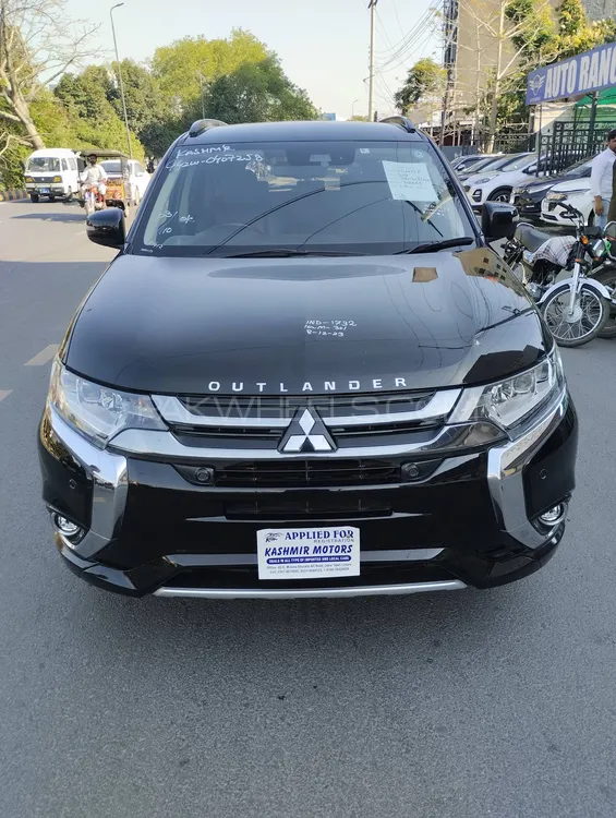 Mitsubishi Outlander 2018 for Sale in Lahore Image-1