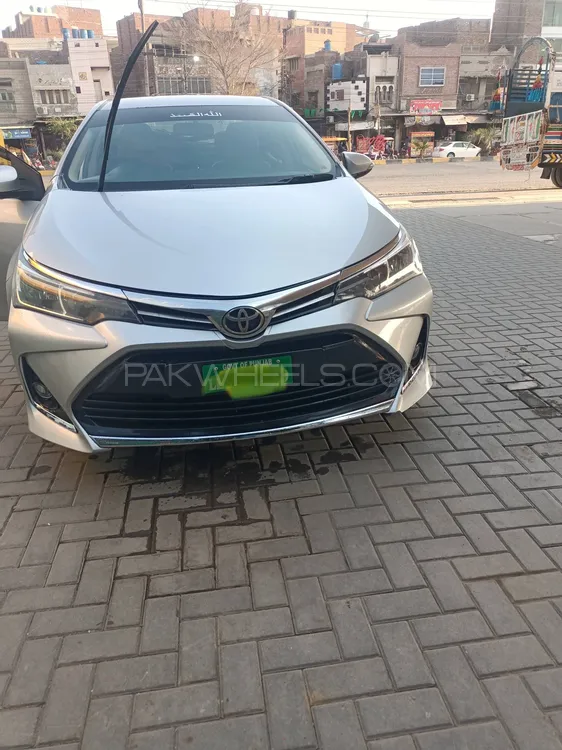 Toyota Corolla 2018 for Sale in Faisalabad Image-1
