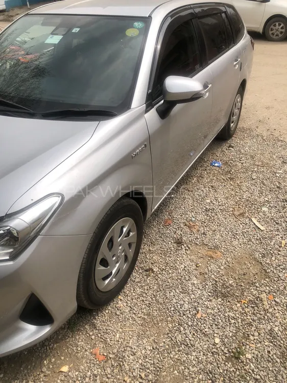 Toyota Corolla Axio 2018 for Sale in Islamabad Image-1