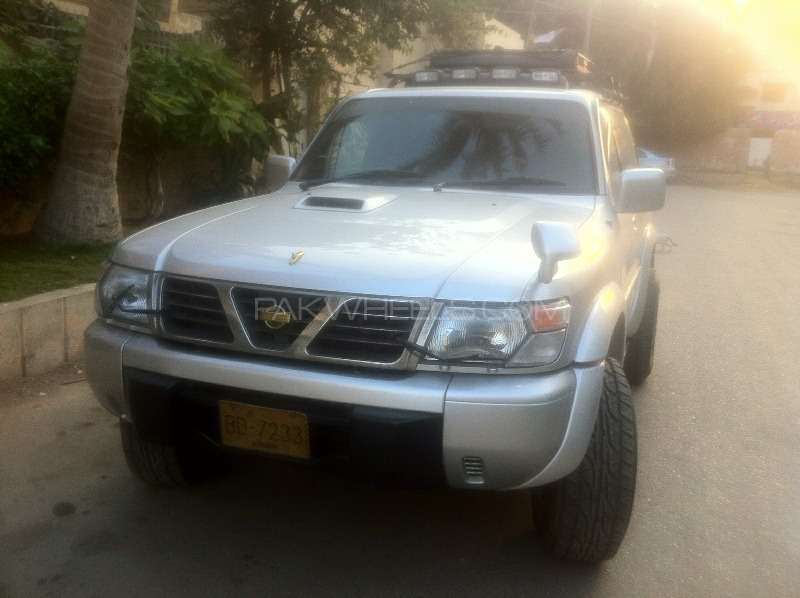 Nissan Patrol 1998 for Sale in Karachi Image-1
