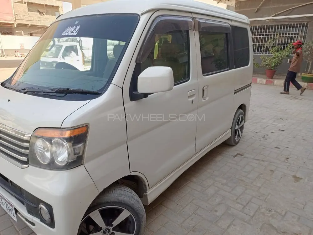 Daihatsu Hijet 2017 for sale in Karachi
