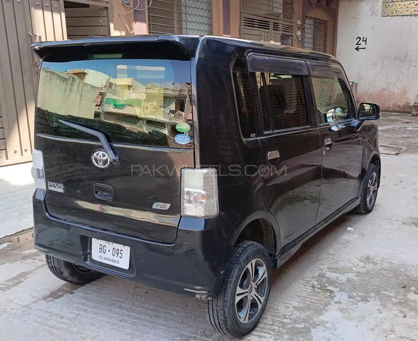 Toyota Pixis Space 2014 for Sale in Islamabad Image-1