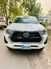 Toyota Hilux Revo V Automatic 2.8 2021 for Sale