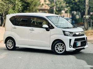 Daihatsu Move Custom X 2022 for Sale