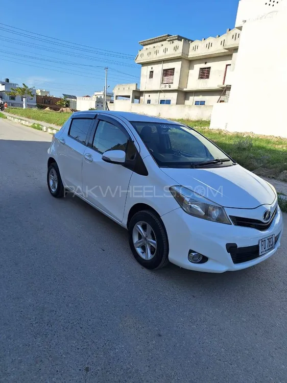 Toyota Vitz 2012 for Sale in Wah cantt Image-1