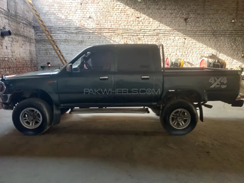 Toyota Hilux 1988 for sale in Gujranwala