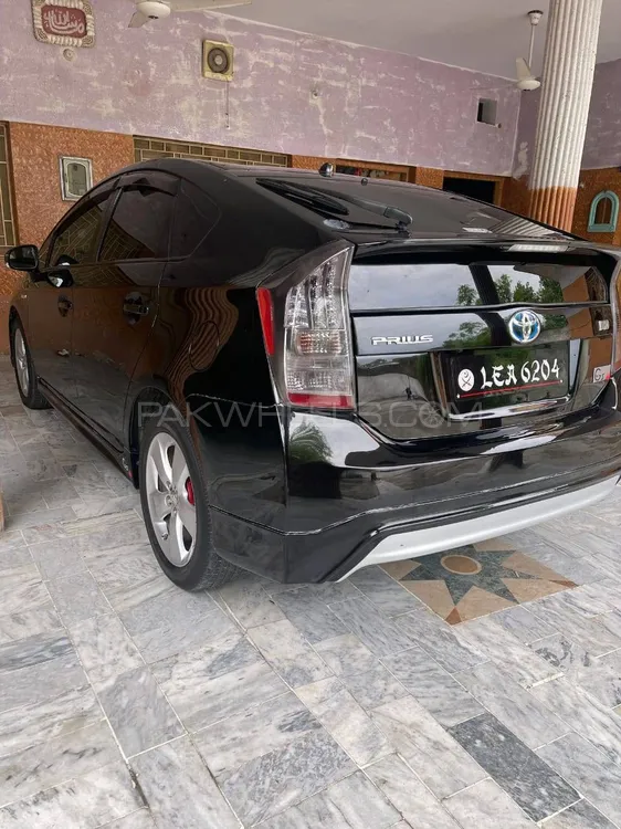 Toyota Prius 2010 for Sale in Topi Image-1