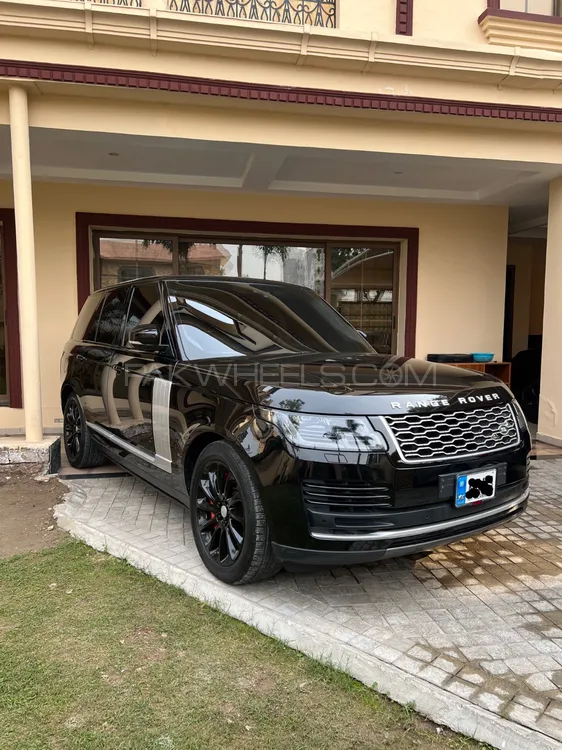 Range Rover Vogue 2018 for Sale in Lahore Image-1