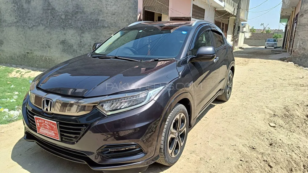 Honda Vezel 2018 for sale in Layyah