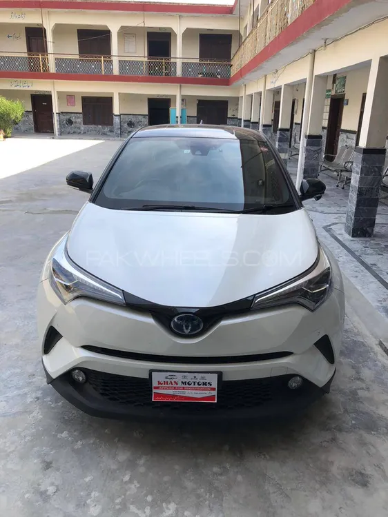 Toyota C-HR 2018 for Sale in Swabi Image-1