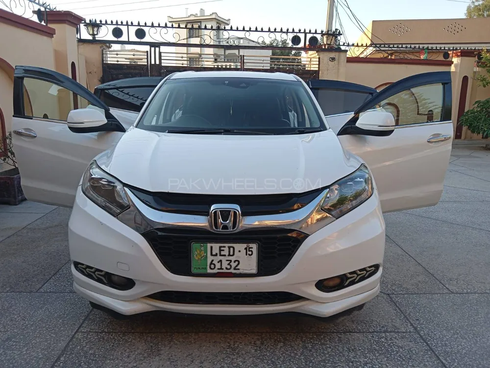 Honda Vezel 2014 for Sale in Kharian Image-1