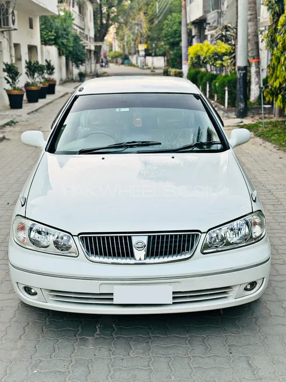 Nissan Sunny 2005 for Sale in Sialkot Image-1