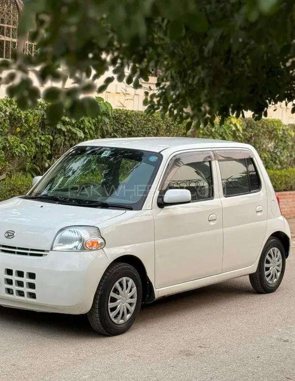 Daihatsu Esse 2012 for sale in Karachi
