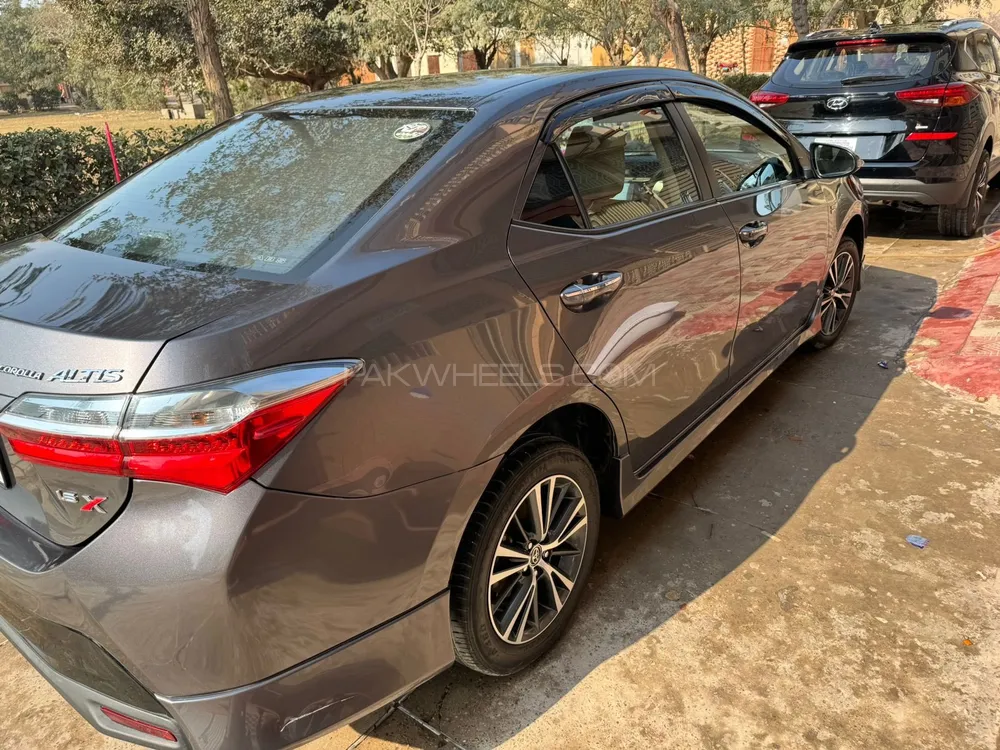 Toyota Corolla 2022 for Sale in Burewala Image-1