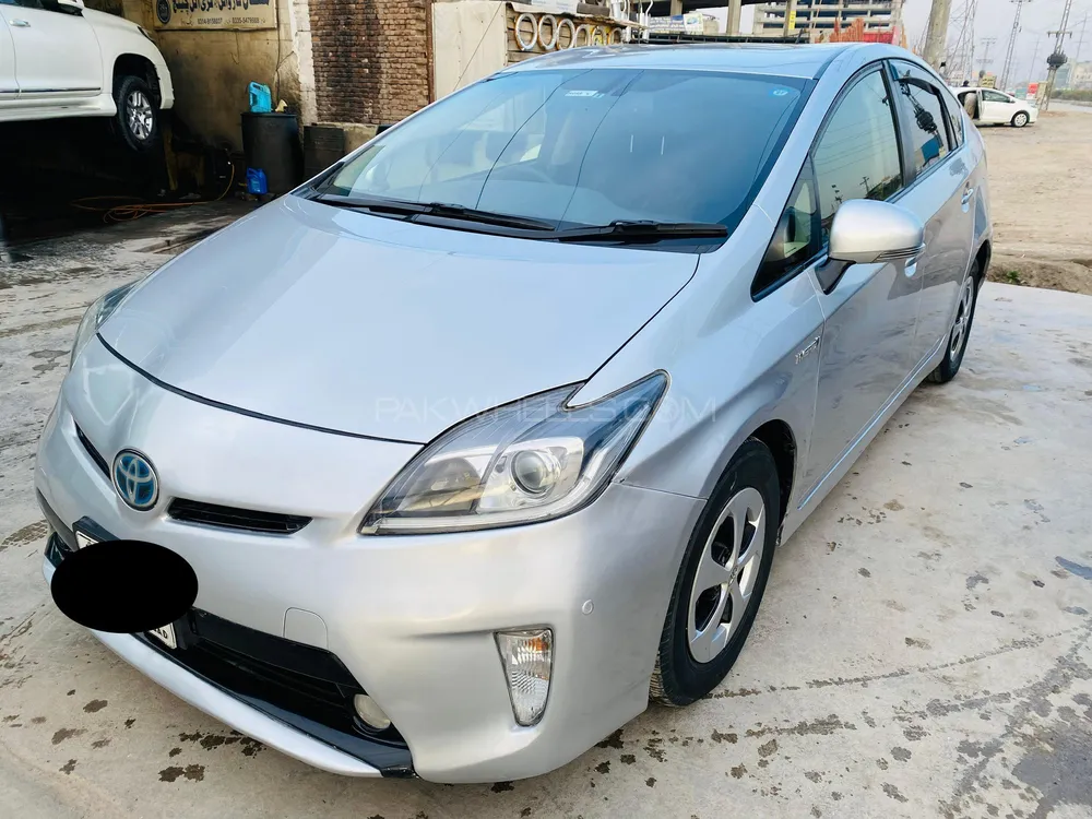 Toyota Prius 2014 for Sale in Peshawar Image-1