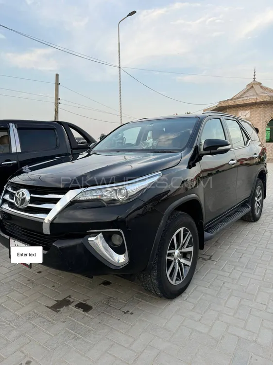 Toyota Fortuner 2017 for Sale in Rajanpur Image-1
